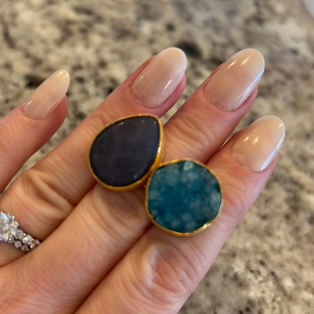 Gemstone ring - Adjustable sizing